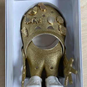 Limited edition Lil Croc Gold 2021 unopened  Friends and family